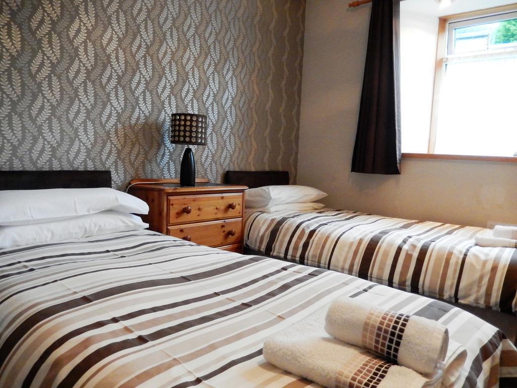 Gales Guesthouse Абърдийн Екстериор снимка