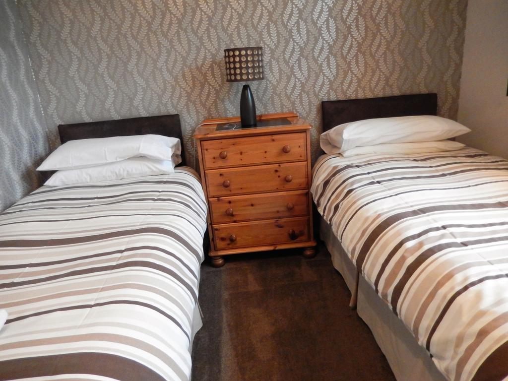 Gales Guesthouse Абърдийн Екстериор снимка