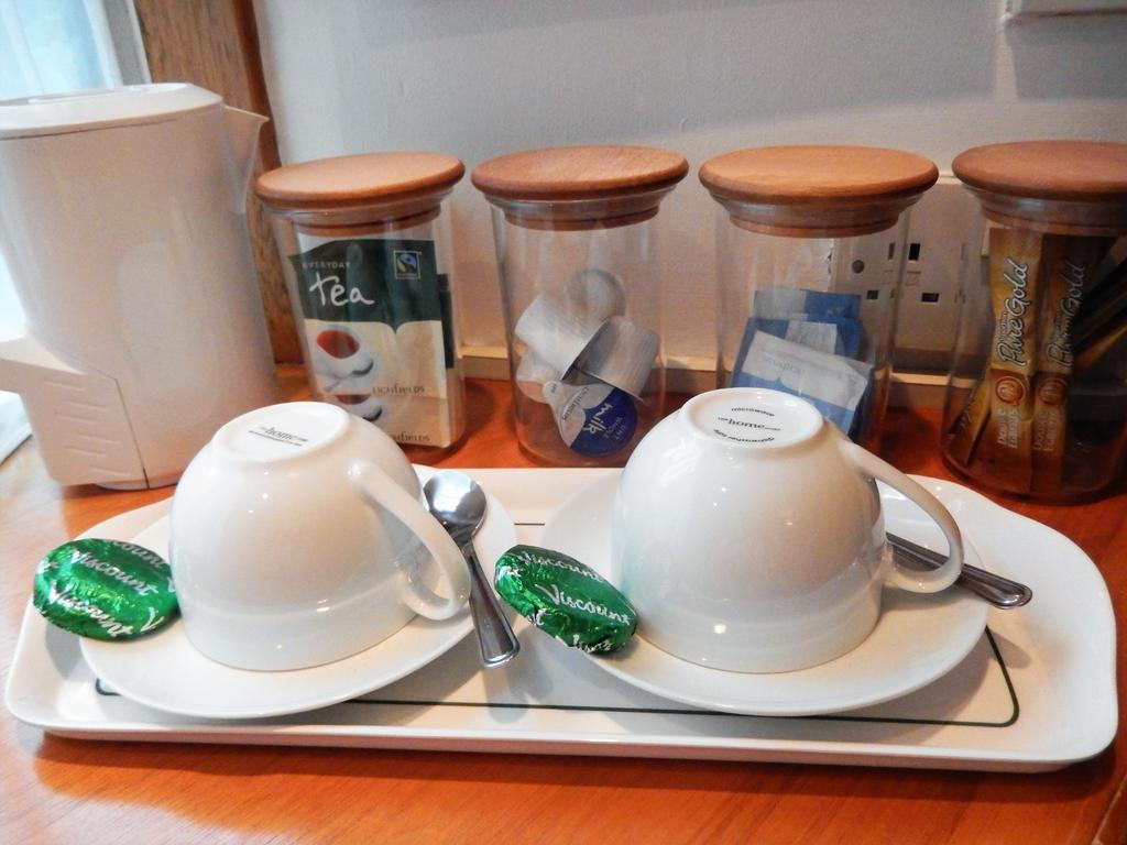 Gales Guesthouse Абърдийн Екстериор снимка