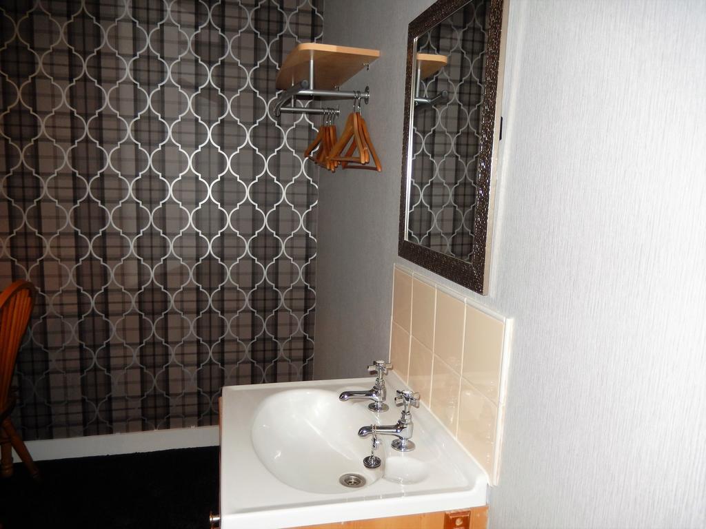 Gales Guesthouse Абърдийн Екстериор снимка