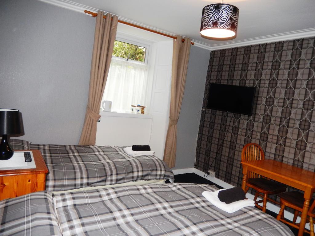 Gales Guesthouse Абърдийн Екстериор снимка