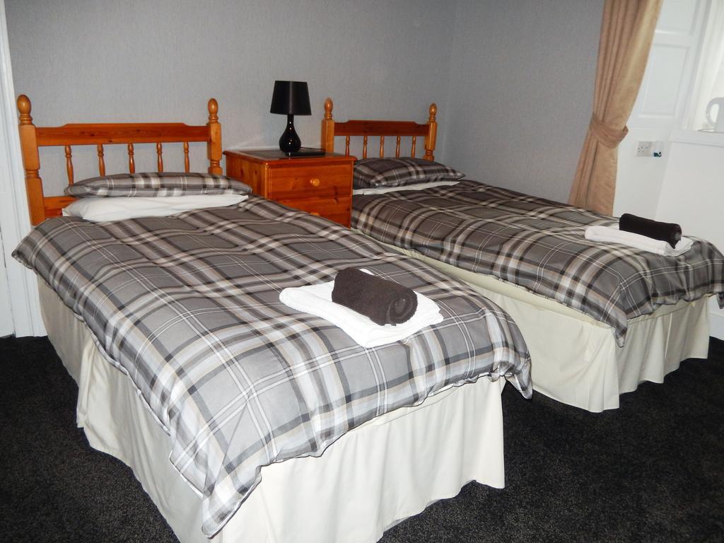 Gales Guesthouse Абърдийн Екстериор снимка