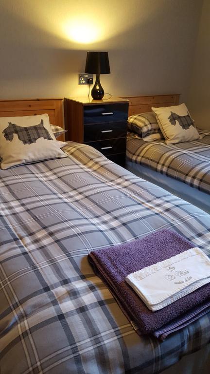 Gales Guesthouse Абърдийн Екстериор снимка