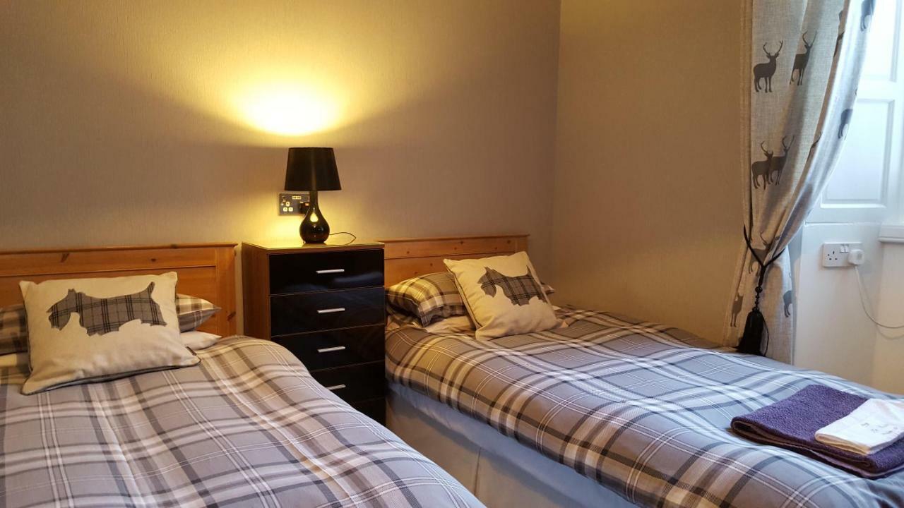 Gales Guesthouse Абърдийн Екстериор снимка